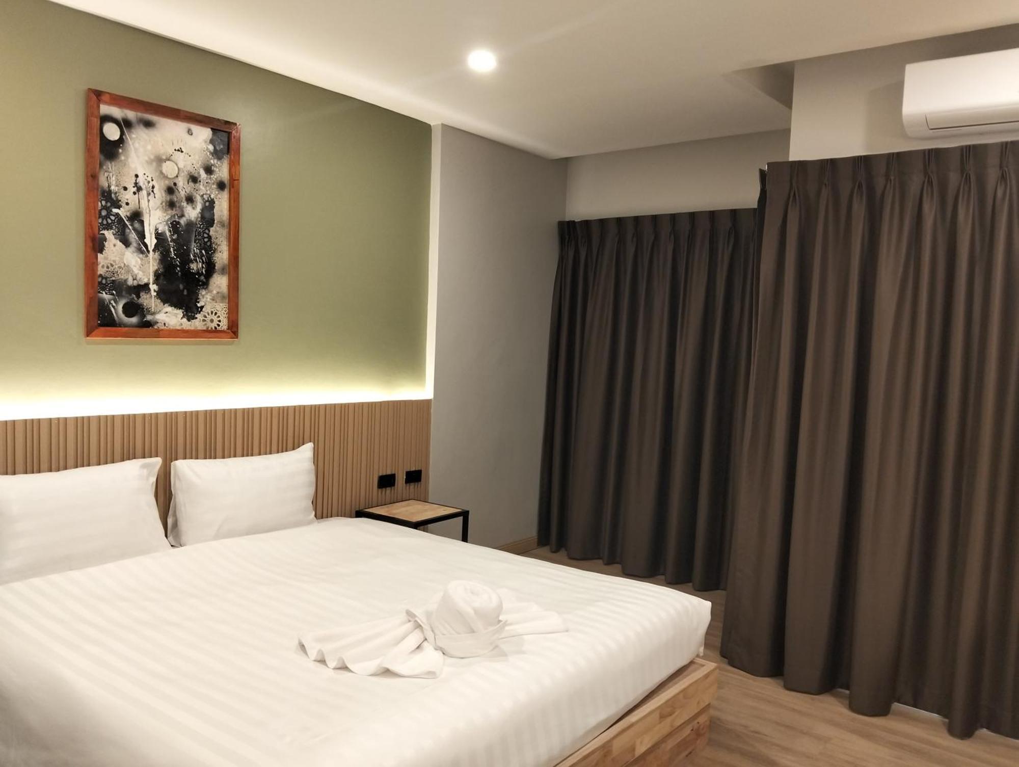 Khách sạn The Deva Boutique Patong